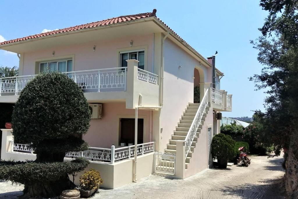 Sea And Mountains View Apartment 阿尔戈斯托利翁 外观 照片